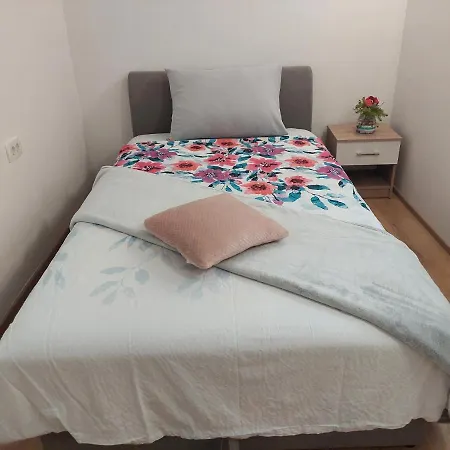 Izi Apartment *